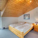 Seepark Suetel, Haus 8hsu14 بيت للعطل